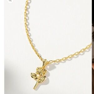 Rose Pendant Necklace